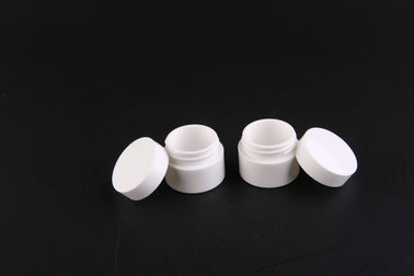 Fashionable 8ml PET Mini Cosmetic Containers For Gift  , Clear Plastic Jars